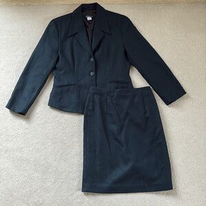 VINTAGE Theo Miles Women’s 90s Wool Suit Jacket/Skirt Set